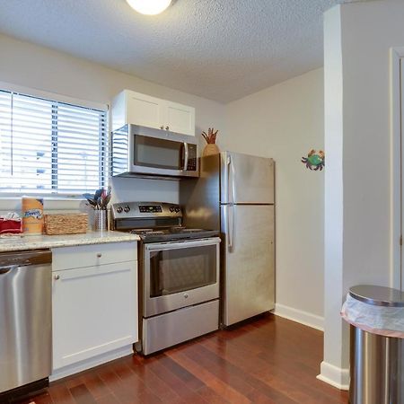 Newly Renovated Hilton Head Retreat, Walk To Beach Hilton Head Island Bagian luar foto